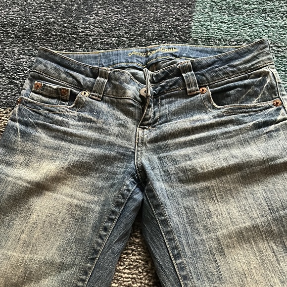 American Eagle, boot cut jeans. Gently worn, size 4-short - Picture 4 of 5